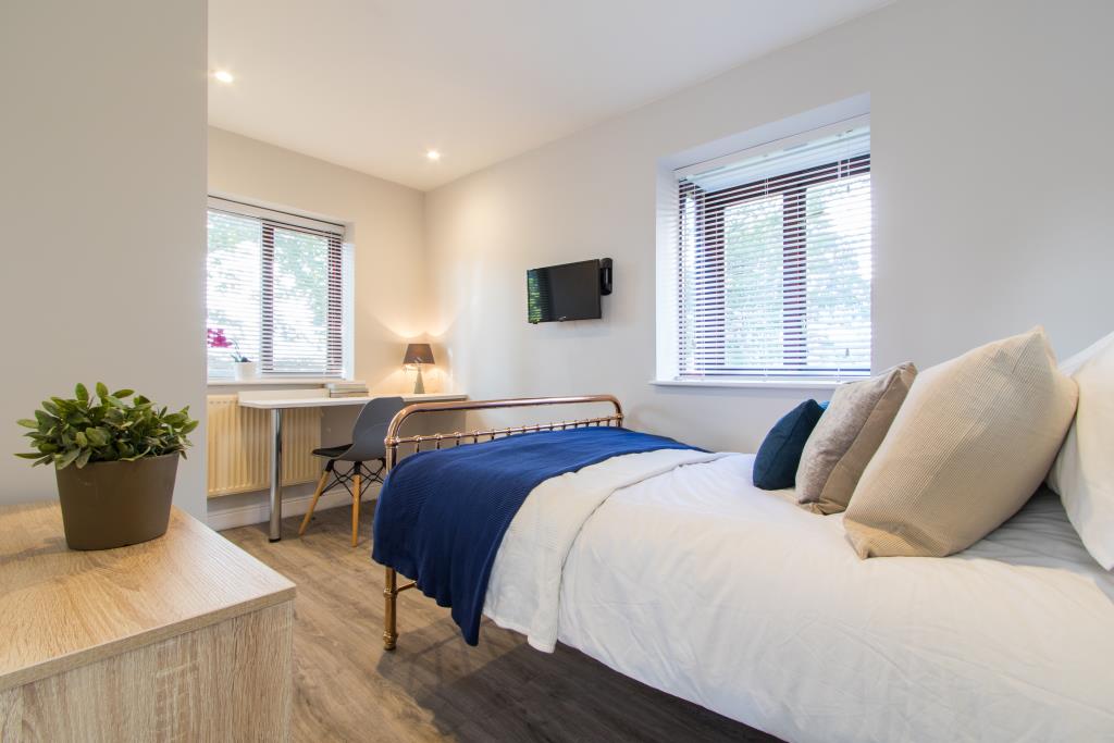 New figures for the student market! The UK student accommodation market continued to flourish in 2018, with 31,348 new beds delivered for the 2018/19 academic year, according to new research from Cushman &amp; Wakefield. Read more at bit.ly/2CeuvMC