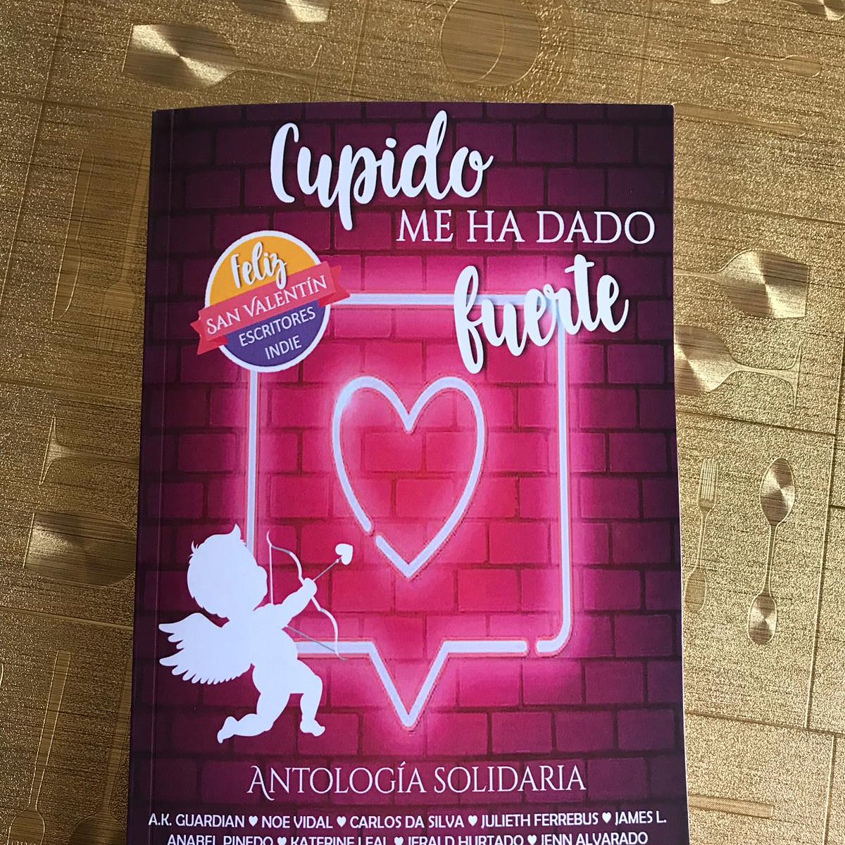 _VivasCaro's tweet photo. ¡Disponible en Amazon!
#Cupidomehadadofuerte
"Ayudar nunca fue tan romántico." 😍
Una colección de relatos románticos. Son 17. ¡Descubre tu favorito!
#AntologíaRomance #Multiautor #EscritoresIndie #Relatos #NovedadLiteraria
https://t.co/wgsAeHa3VH https://t.co/A5HluLSM9Y https://t.co/UFPu7mYSeO