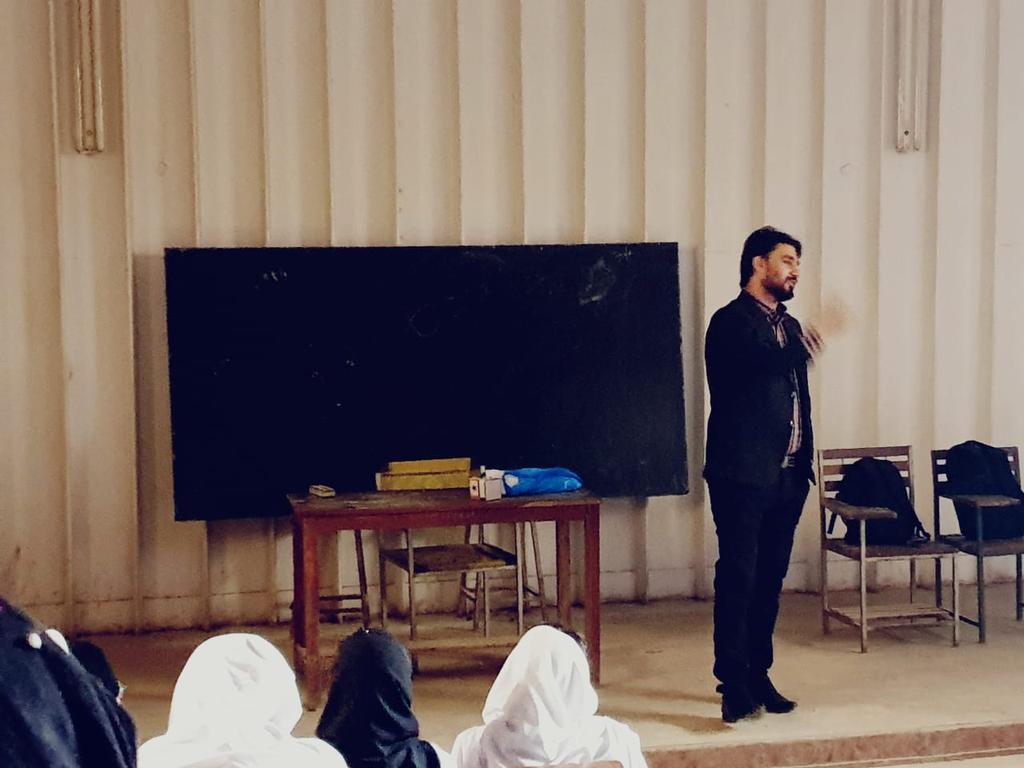 cxarah's tweet photo. Pre-summit training sessions started in different institutions of Peshawar. 

#CVWriting #InterviewSkills

#SummitAgain 

#WES2K19 #CATD #SBBWUP https://t.co/nxZYWLNP17