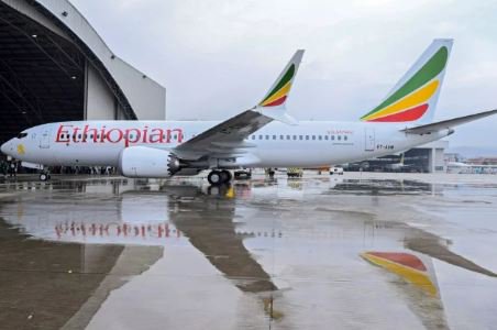 inoutnaija's tweet photo. Watch Heartbreaking Moment Pilots Struggled To Control The Ethiopian Airlines Flight Before It Crashed (Full Video)
https://t.co/0Z42G936Lj
#MondayMotivation
#Sokoto
#mondaythoughts
#NoOneElseRemix
#JumiaHomeMakeover
Rest In Peace https://t.co/JMLKFsNzNf