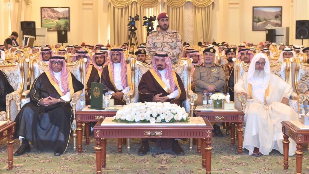 emara_najran's tweet photo. أمير #نجران يرعى انطلاقة مبادرة الوعي الفكري والانتماء الوطني #لحمة_وطن
https://t.co/zEWNzdOEtH https://t.co/gEeZ4yfvYv