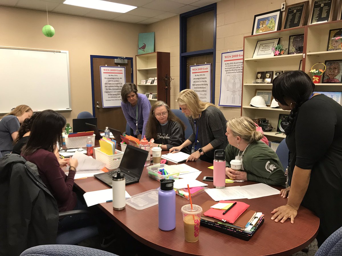 mrsuremovich's tweet image. #AffinityMapping with 3-5 to create common goals for our Math Stations! Next up, station creations, followed by some tuning! @WESWildcat @KCarterWES @BShunick @MsSabers @MrsPearlmanWES @brannanclass