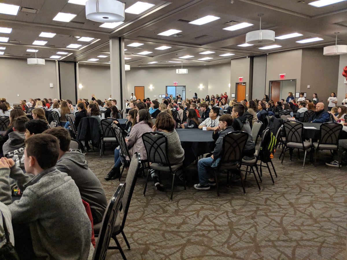 LHSHOPESquad's tweet photo. Ready to kick off a hope filled day at the Ohio Hope Squad Conference! @LHSTigrInCharge @AmyCrouse @LovelandTigers #Connect4Hope #Hope4Ohio #grantushope https://t.co/dEQqUqBE4X