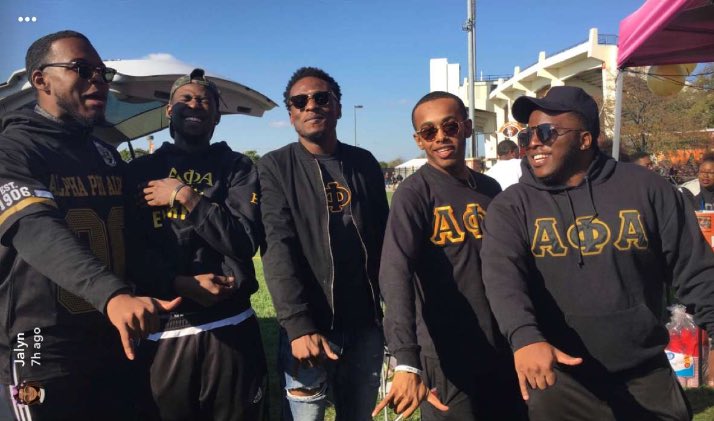 alanhunt_II's tweet photo. College days swiftly pass, imbued with memories fond. #5olidPhoundationturns2 #LongLiveSPR17 

Cc:@Quellium_ 💡 https://t.co/VURhljjxk6