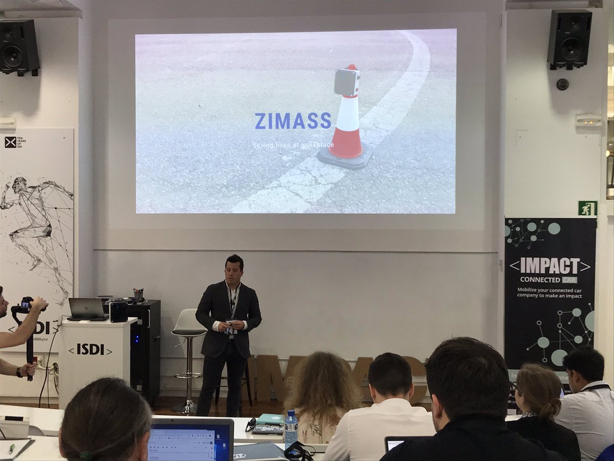secmotic's tweet photo. 🔵Turn to our CEO and Co-founder @JoseSecmotic.
He is sharing our product #ZIMASS with all the rest of #MobilityStartups.
#IMPACTConnectedCar https://t.co/WskjacIZUp