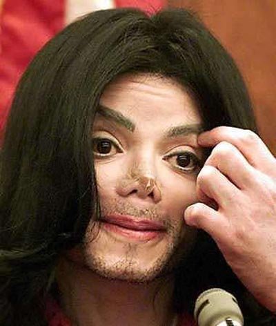 Patchee6's tweet photo. @MetroUK Nope!
🎶"It don't matter 
if you're black or white"🎶 https://t.co/qLXV5mevVT