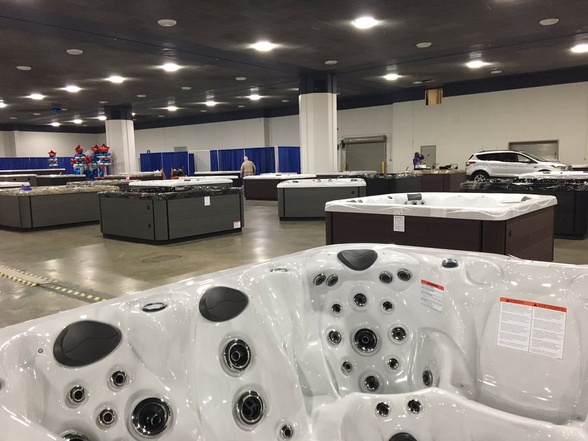 kakitzmann's tweet photo. Getting ready to set up for the science fair... just a few hot tubs in the way! #sefmd https://t.co/61x8JQuhnW