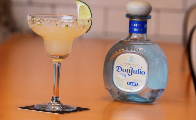 777Dublin's tweet photo. Hey there good lookin 😉 Mondays look pretty good here.. especially with 2 Margaritas for €14 🕺🏻 #MargaritaMondays #LetTheWeekBegin https://t.co/2HGaBtuQ9D