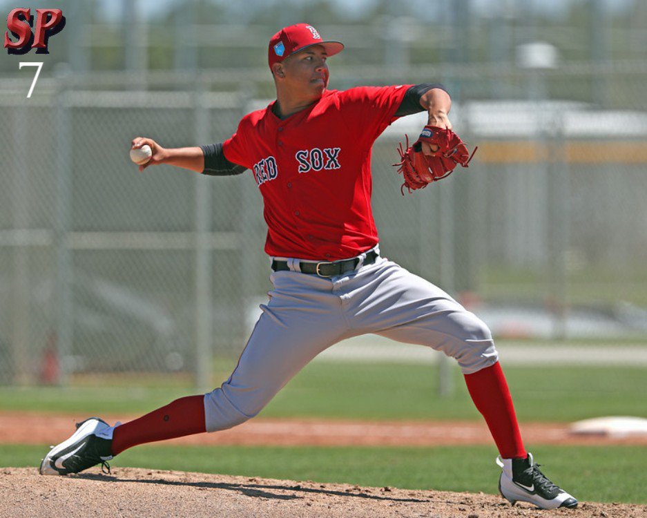 SoxProspects's tweet image. Bryan Mata has been the youngest player in his league in each of the last two seasons and was a Futures Game selection last year. The RHP is No. 7 on the #SP40 thanks to a tantalising ceiling of a big league starter. #SoxProspects
📸 @sittingstillsox
soxprospects.com/players/mata-b…