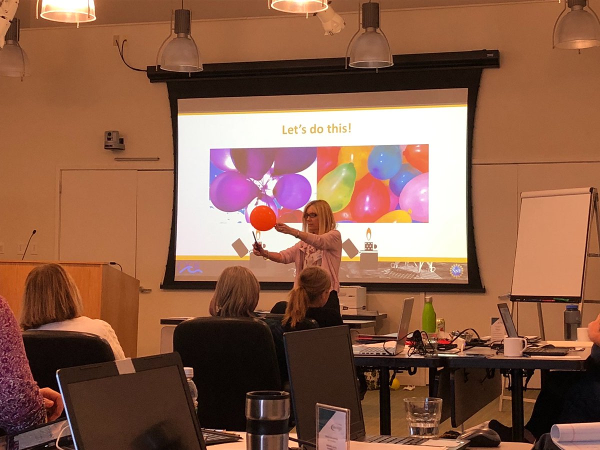 ooidatalab's tweet photo. Catherine Halversen @berkeleyscience explored science teaching pedagogy at the @ooidatalab workshop.  @NSF_GEO @RutgersDMCS https://t.co/Kc83My9KXV