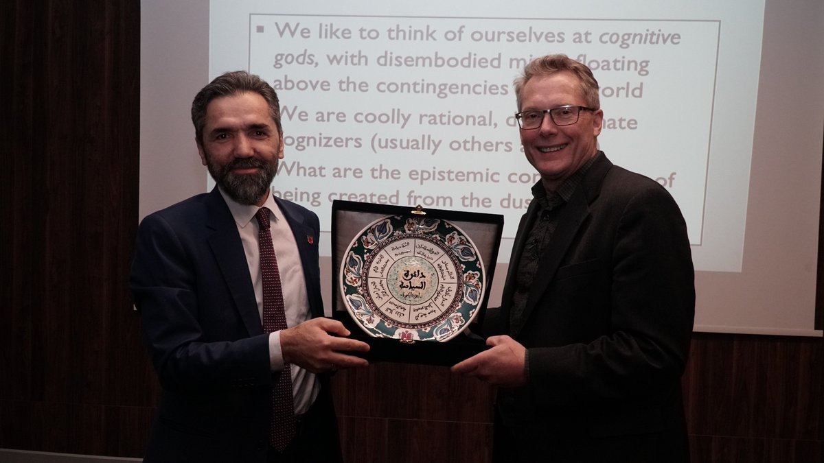 ألقى الأستاذ الدكتور كيلي جيمس كلارك من معهد كوفمان كلمة حول "الإله والدماغ،" خلال مؤتمر "الإله والدماغ" الذي نظمه قسم الفلسفة في 7 مارس/ آذار في جامعتنا.

<a href="/KellyJamesClark/">Kelly James Clark</a>
<a href="/GRinterfaith/">Kaufman Interfaith</a>
<a href="/GVSU/">Grand Valley State</a>