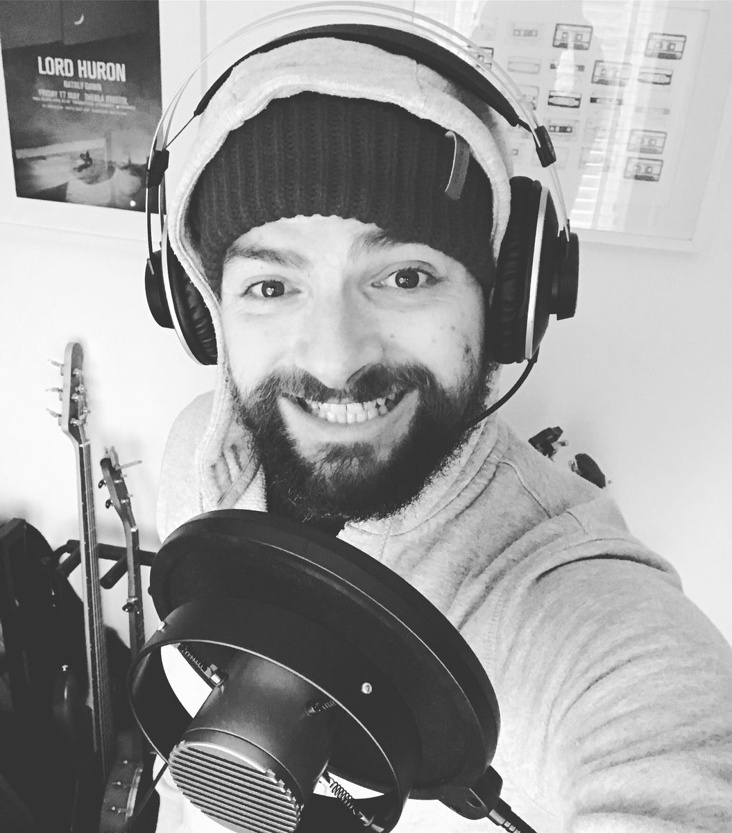 On the mic.
.
#microphone #sontronics #singer #country #music #countrymusic #ukcountry #ukcountrymusic #britishcountry #britishcountrymusic #newmusic #newcountry #countrymusiclover #ilovecountrymusic #corona #beard #recording #studio #homestudio #popshield #countrysinger