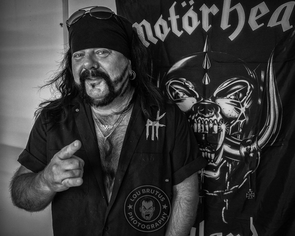 Happy Birthday Vinnie Paul. Sigh. 