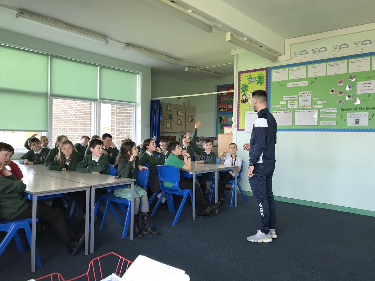 Y6 are excited for the week ahead working with @BAFCCommunity ... watch this space! 📝⚽️  #Englishproject #workingwiththelocalcommunity #BAFC #BAFCCommunity #Supportingschools #DSMworkingwiththecommunity