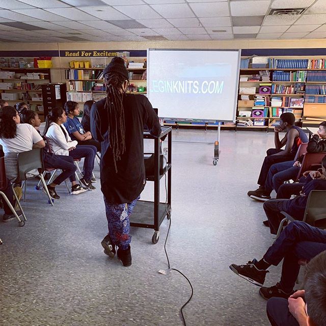 “When I shine, U shine...”🚦
We must focus on US... build yourself up so you can help build others... there is no other way! BLESS✨ ift.tt/2VP5UFB