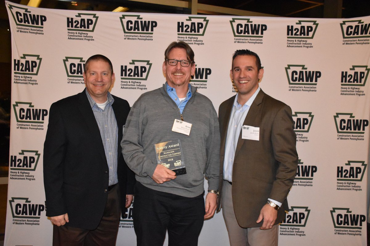 NicholsonConst's tweet image. Thanks to @ConstructorsWPA for honoring 650+ safe supervisors &amp;amp; companies w/outstanding safety records at their annual Safety Banquet last Fri! Area Manager Brian accepted the award, while Superintendents Brent, Rick, Tom &amp;amp; Kirk were recognized, too! #buildonus #stepupforsafety