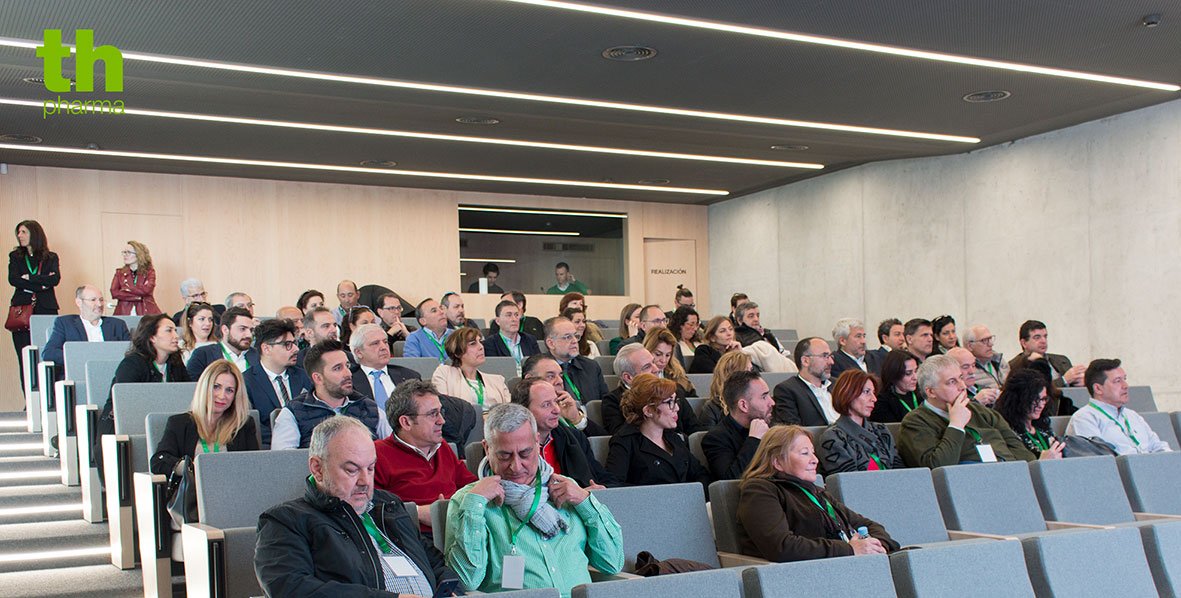 thaderpharma's tweet photo. El viernes pasado @thpharma 🍏 reunió en una Convención Internacional a todos los compañeros de España, Italia y Portugal. Una jornada de trabajo, pero llena de ilusión y nuevos proyectos. ¡La familia va aumentando! 🥰 #thpharma #ilusiónytrabajo #nuevosproyectos https://t.co/tvdndbnGGR
