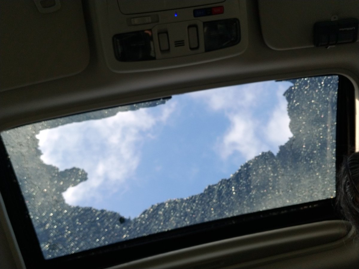 kwise6's tweet photo. My Subaru moonroof shattered for no apparent reason yesterday while driving with my daughter. The dealership was too busy to take my call- they'll call me back. #glassshardseverywhere https://t.co/qg5mrHWRSc