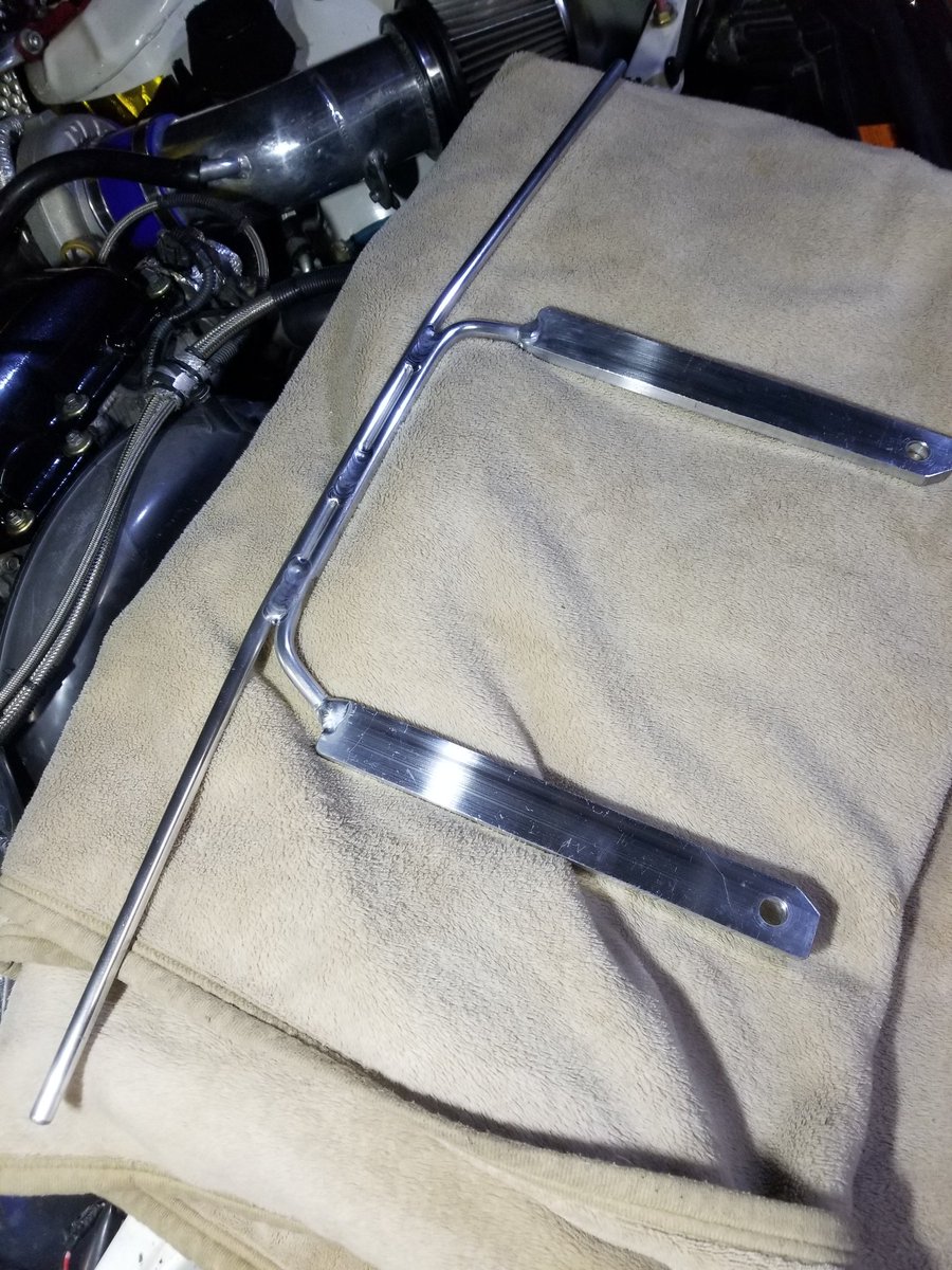 s15040718's tweet photo. シルビア系バンパーステー！

アルミ製

いつでも質問、購入、お気軽に！ＤＭどーぞ！

1つ💴8000!
2つ💴15000! https://t.co/ubsyKdhpM8