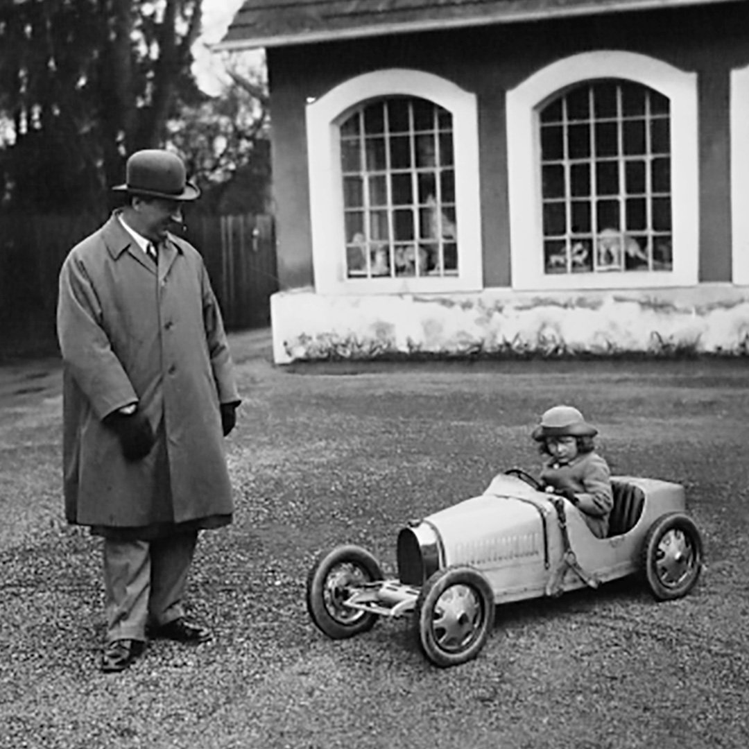 Bugatti's tweet photo. You don’t need a driving license to drive this Bugatti. Presenting the revival of the Baby Bugatti II. Originally designed by Ettore for his son Roland, revived and distributed through https://t.co/2WEZBSWa7V
#Bugatti #gimsswiss #BugattiBabyII #BugattiLifestyle #type35baby https://t.co/Vfh68ogQxS