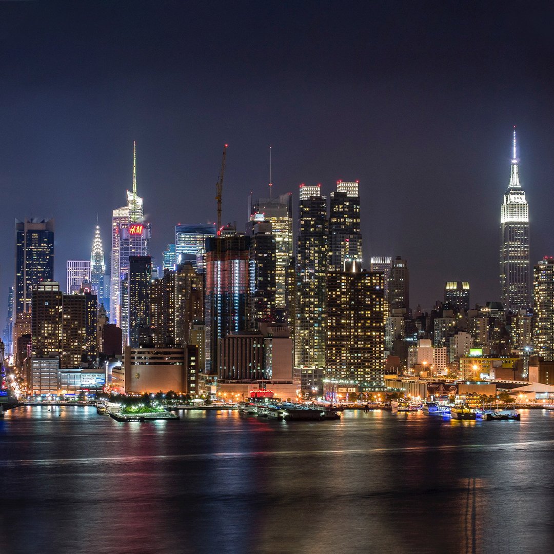 DigitalGoja's tweet image. NIGHT PHOTOGRAPHY TIPS 
EQUIPMENT 
Pressing the shutter can cause vibrations and affect your photo, to avoid this use a remote shutter. 
#TipsandTricks 
#Camera 
#Lens 
#Accessories 
#DigitalGoja