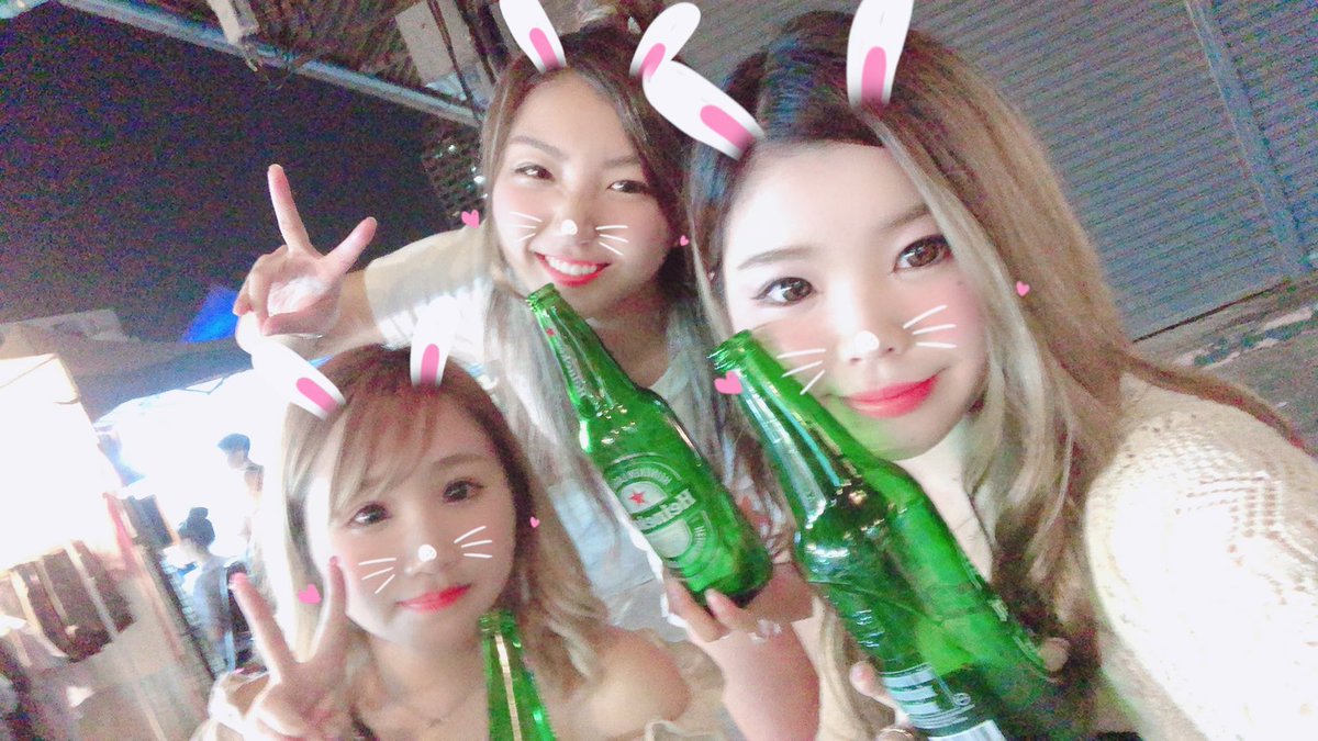 Cho_Yuri315's tweet photo. 幸せ空間〜🖤🇹🇭 https://t.co/LdzK7Eac92