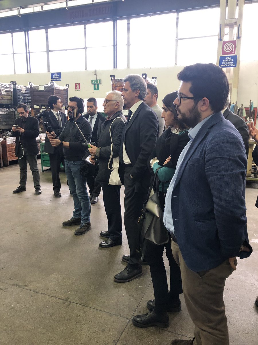 Scenarya's tweet photo. Per il #VirtualTour40 il Plant manager di DIdimo Zanetti illustra il processo di produzione. #Industria40 #Ricomincioda4 #Impresa40 https://t.co/Cee215lGch