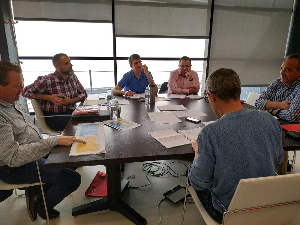 GA__GROUP's tweet image. Participando hoy en el debate de #VRoadEU compartiendo con un grupo de expertos en #conservación y explotación de #carreteras #COEX para conocer los principales #riesgoslaborales a los que se enfrentan los operarios de #carretera.