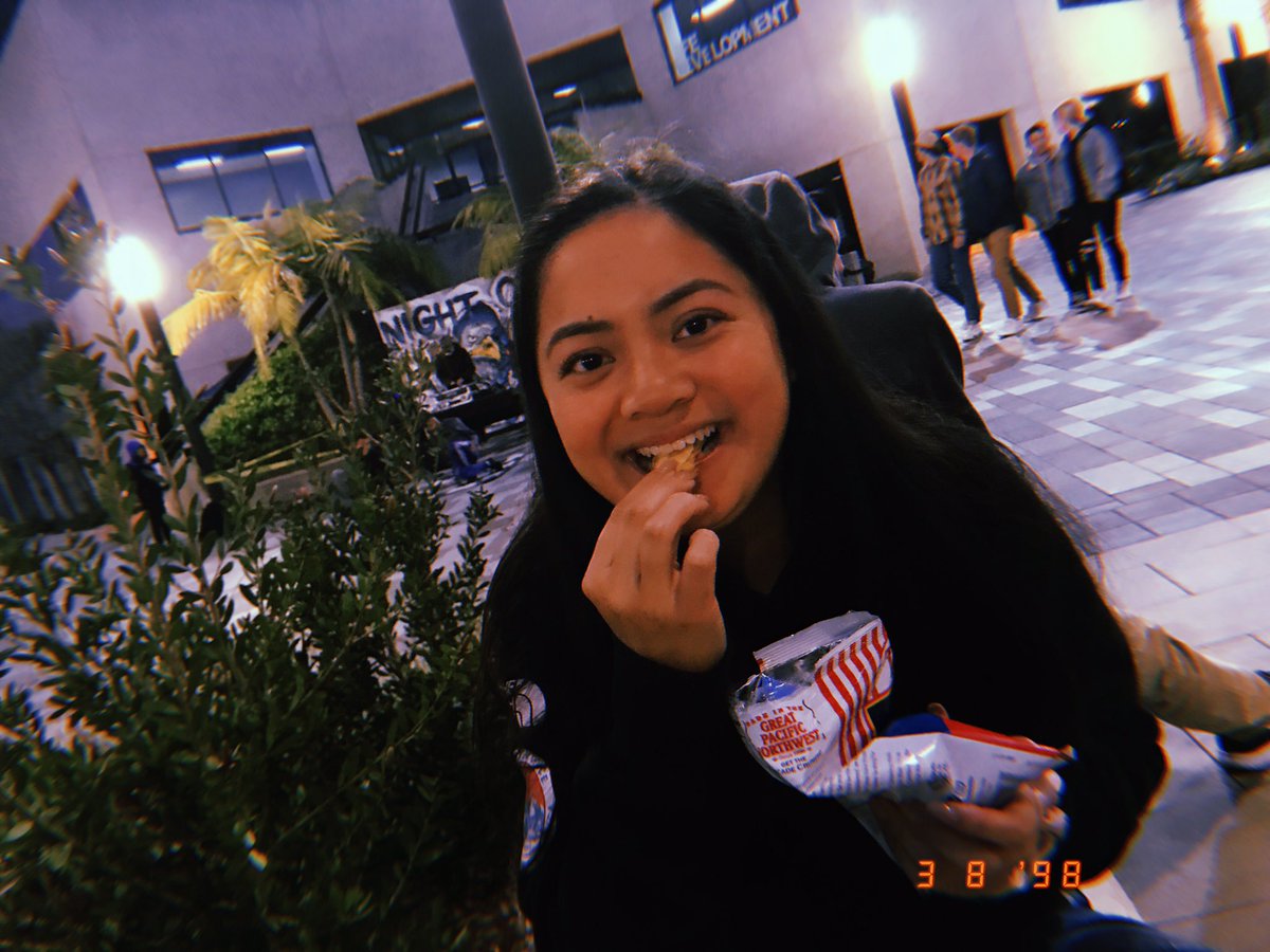 Ellaena2's tweet photo. good mems w some good people🥰❣️ https://t.co/ogEq6ufSRT