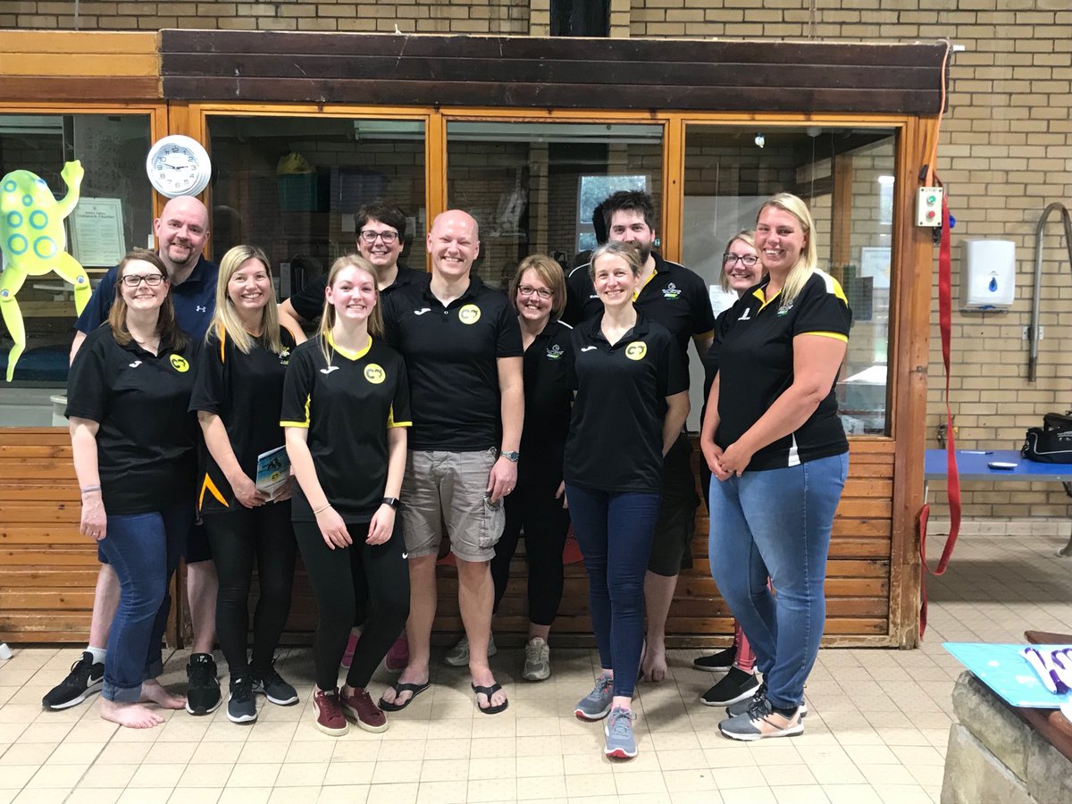 HRVSSP's tweet photo. A wonderful swimming gala with ⁦@DolphinsCDASC⁩ #teamwork https://t.co/FNnoLQH40x