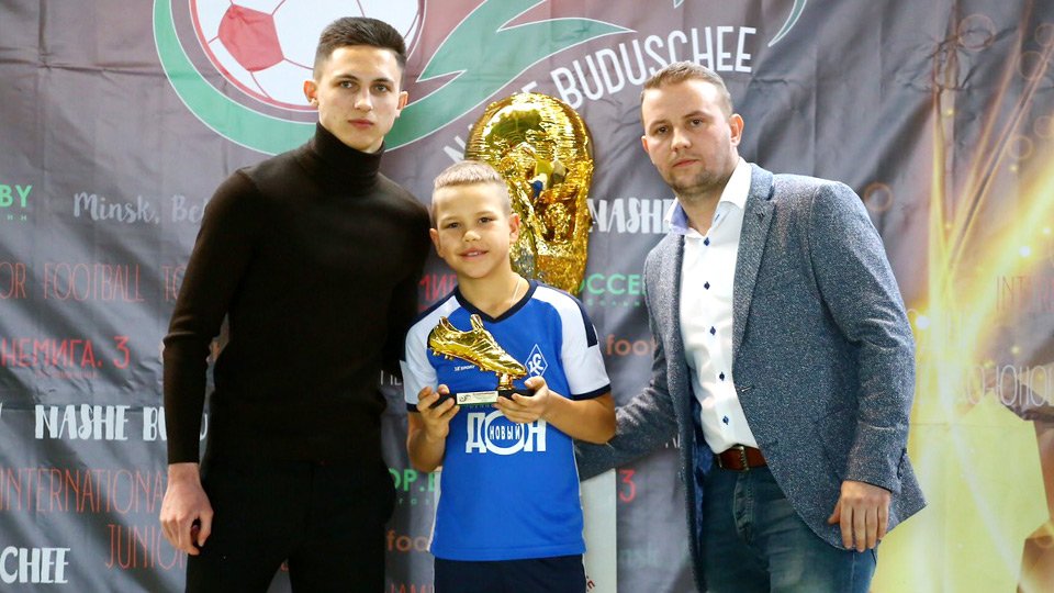 2K_shop's tweet photo. Команда Центра Подготовки Футболистов "Крылья Советов" 2009 г.р. (тренеры Дмитрий Чуенков и Александр Ананин) завоевала серебро международного турнира "Наше будущее" в Минске. https://t.co/GExrPIQYOh