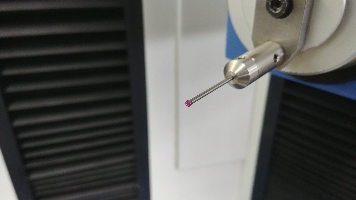 andreacreativo's tweet photo. La qualità del prodotto è fondamentale. In Didimo Zanetti il controllo qualità viene effettuato da personale specializzato. Una curiosità: è in rubino l'elemento della sonda che verifica la precisione del prodotto
#Ricomincioda4 #Industria40 #VirtualTour40 https://t.co/ICYX56tph2