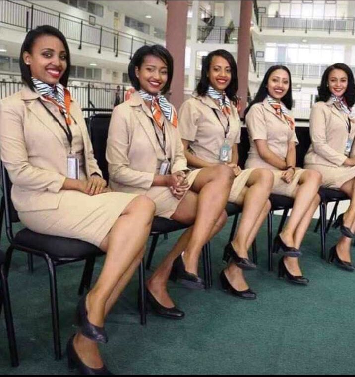 MacJordaN's tweet photo. .... Ethiopian Airlines Cabin Crew-in-training have a different uniform from graduated Crew members.
Below pictures are of Cabin Crew-in-Training. #EthiopianAirlineCrash #FakeNews #StopFakeNews #CheckBeforeSharing https://t.co/z0BXac2uLL