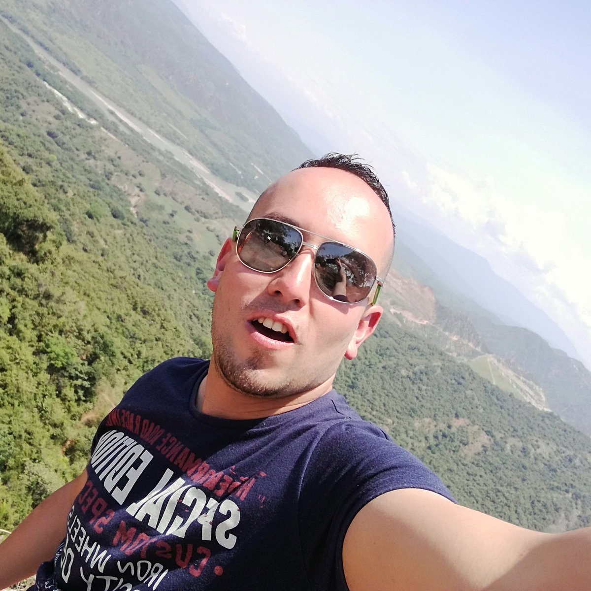 Andrés González tweet media