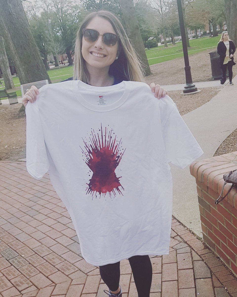 Attention game of thrones fans! First 5 people to come find us at the cupola and answer a game of thrones trivia question gets a free GoT t-shirt! #gameofthrones #TeamRedCross @ECUProfessor