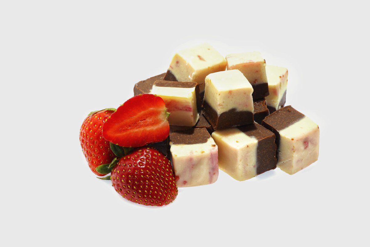 Fancy having FabFudge stocked in your local shop?

Let us know who your local #ZeroFree, #ZeroWaste &amp; #Vegan shop is &amp; we'll message them ♥

Fab-Fudge.co.uk
#EthicalHour #CreativeBizHour