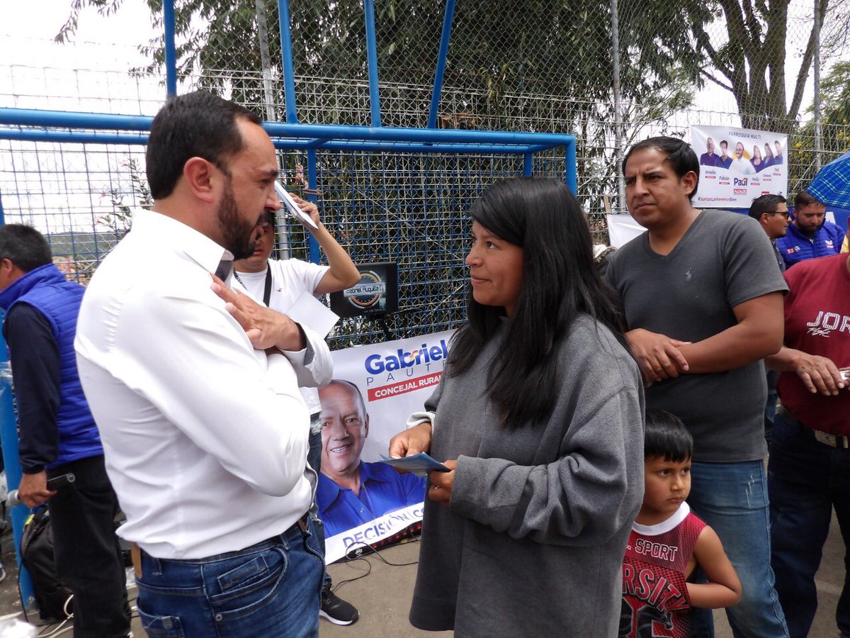 GPalacios62's tweet photo. Agradecemos a nuestra linda gente de #Nulti por recibirnos. Nuestra campaña por el #Azuay es de propuestas.
Seré el Prefecto de la ruralidad y enfocaremos nuestro trabajo al desarrollo productivo de la provincia.
#AzuayCrece #JuntosLoHaremosBien #GeovannyPrefecto 😉👍🏼 https://t.co/L4mWCEFndG