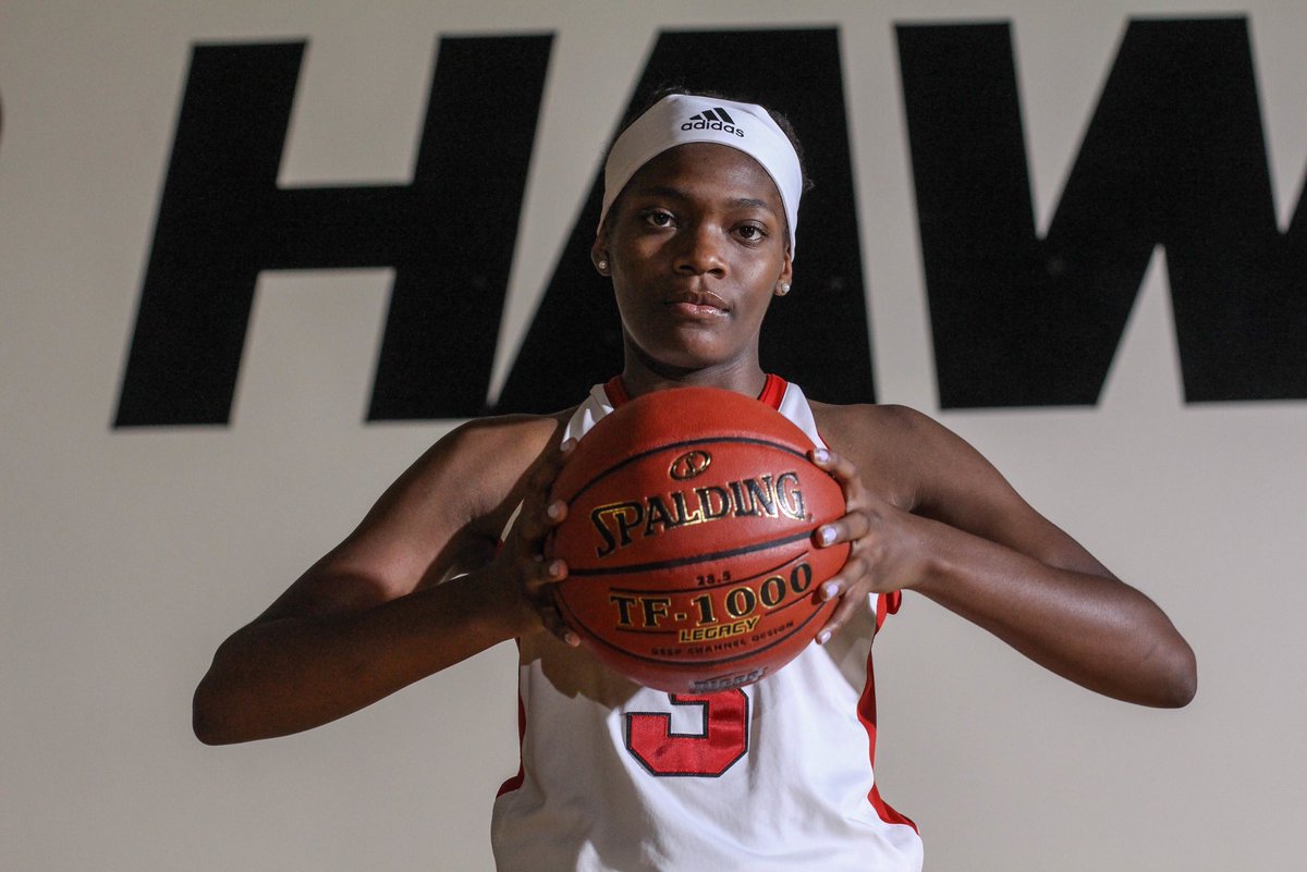 LMCRedHawksWBB's tweet photo. Our teammate Jayla Bibbs was also named to the @MichCCAA Western Conference Freshman Team & she was the @MichCCAA Western Conference Freshman of the Year & @MichCCAA Western Conference Player of the Year! #AllFreshman #FreshmanOfTheYear #PlayerOfTheYear #RedHawks #Team #Family 🏀 https://t.co/UUCoZaWqKy
