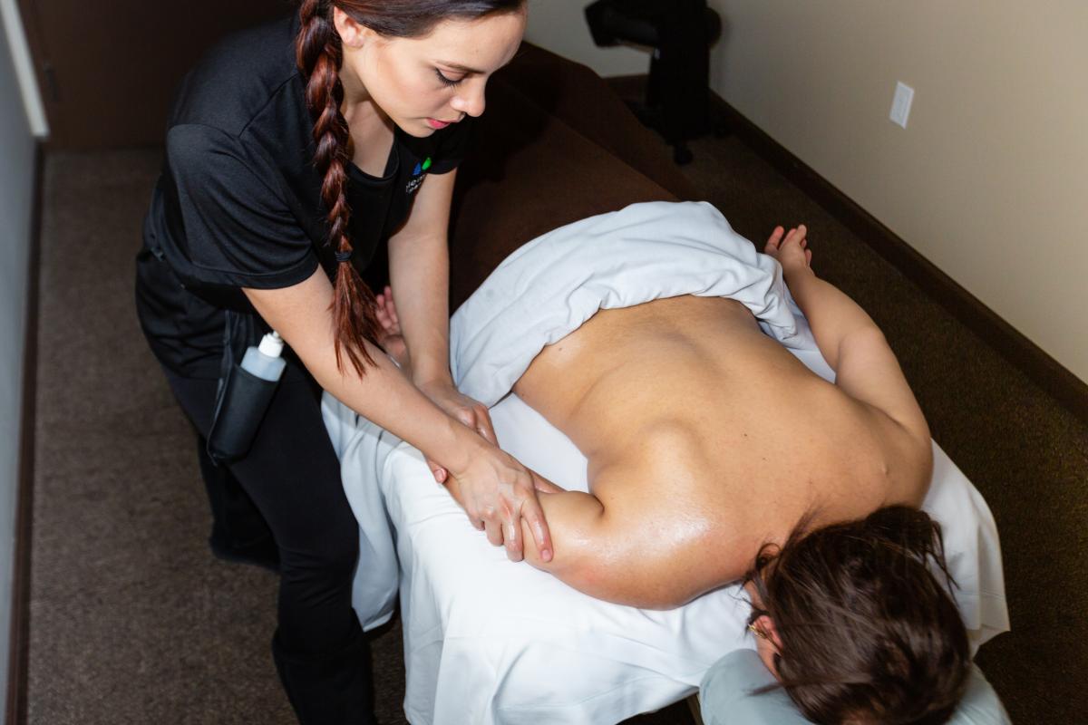 PA_Elements's tweet image. At Elements Massage, we are committed to mastering one thing: delivering the best massage of your life. #ElementsMassage #Massage #Relax