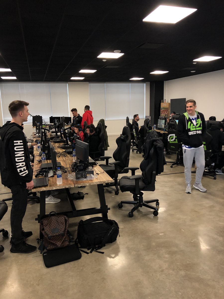 MethodZSicK's tweet photo. 👀 https://t.co/e7oMtXmPUc