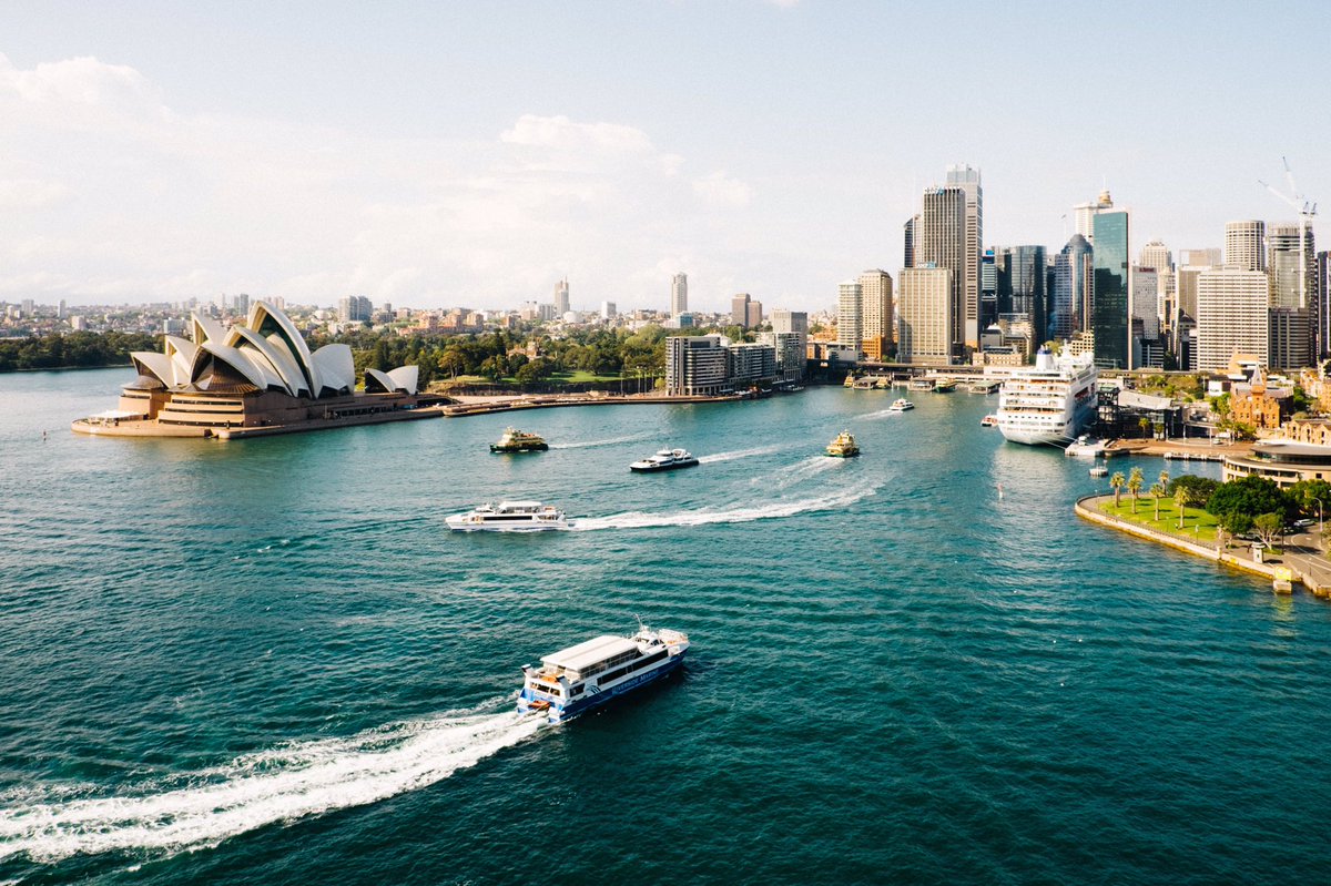 BUNAC_USA's tweet photo. Where will you choose to travel this year? ✈️ LIKE for Australia or RETWEET for New Zealand 🌏☀️
https://t.co/0nrjeGp7Az https://t.co/s19TpIrAmT