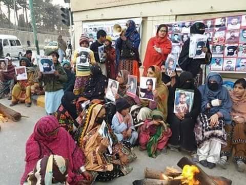 Balochkarwaan1's tweet photo. World community should Take a serious action aginst pakistan security forces of daily killing dumping baloch political activist human rights activist teacher students civillain in balochistan
#SaveTheBaloch #SaveBalochMissingPersons
@UN
@UNGeneva @UNHumanRights @amnesty @hrw https://t.co/fqx1lOSKBt