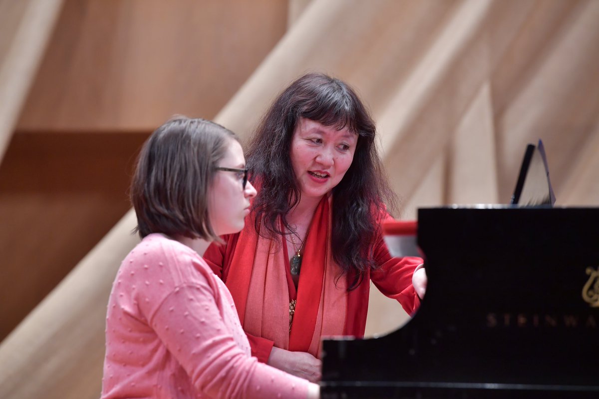 Kent State School of Music (@kentstatemusic_) on Twitter photo Enjoy a few snapshots from today’s masterclass with musicians from the @chambermusicsociety! Thank you for sharing your knowledge and artistic insights with our students.
It was made possible by <a href="/TuesMusicalAK/">Tuesday Musical</a> and was live streamed by our friends at @theviolinchannel. Enjoy a few snapshots from today’s masterclass with musicians from the @chambermusicsociety! Thank you for sharing your knowledge and artistic insights with our students.
It was made possible by <a href="/TuesMusicalAK/">Tuesday Musical</a> and was live streamed by our friends at @theviolinchannel.