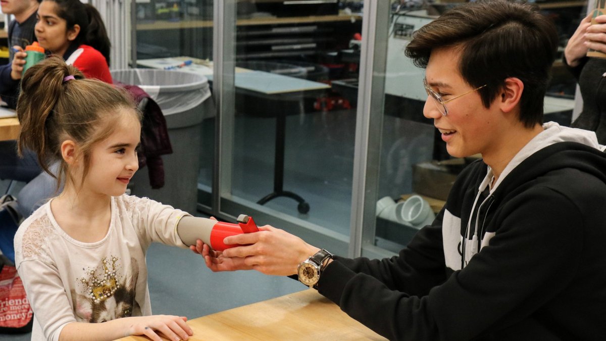 stevensonhs's tweet photo. Stevenson Engineering Design and Development students had an opportunity to solve a real-world challenge recently. See how they adapted a musical instrument so a local third-grade student  could participate in music class at @KCSD96 with one hand.
Video: https://t.co/3GvsGP965P https://t.co/jwdGaXr5Df