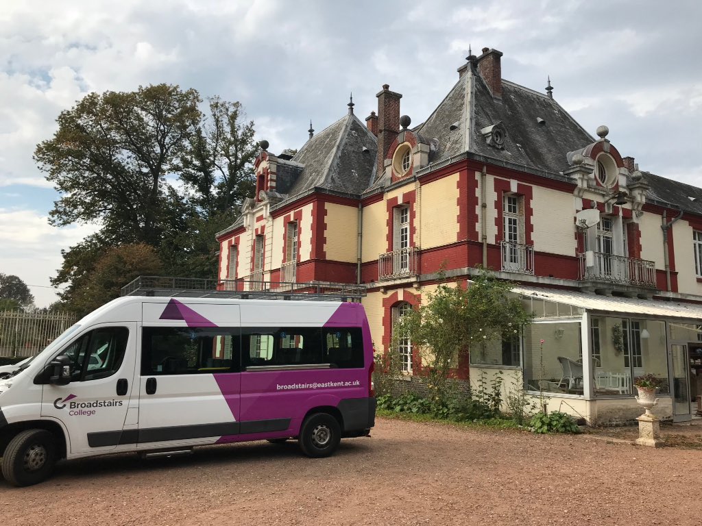 BStairsCatering's tweet photo. @ChefAllsworth @Channel4 @julesserkin @ChateaudeslysEn @willdevlin @BroadstairsCol @EKC__Group We had a fantastic French adventure🇫🇷 @ChateaudeslysEn @SCOFFQUAFF @thesmallholdin1 https://t.co/oXje40hoqj
