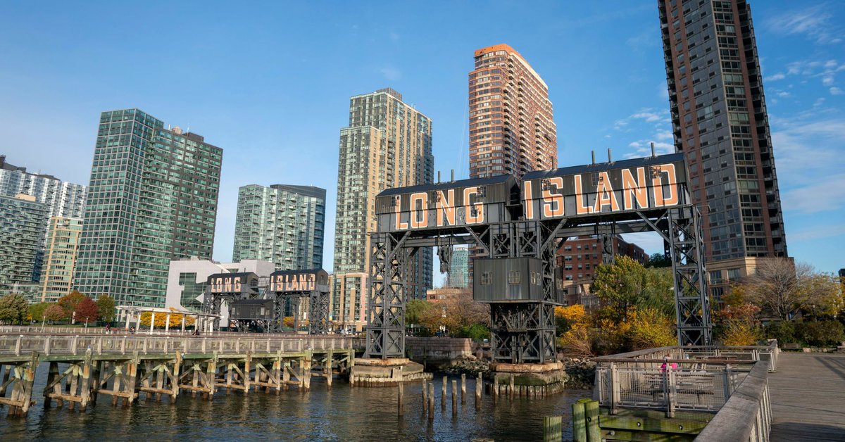 TitleSD's tweet photo. Long Island City real estate is going to be just fine without @Amazon HQ2 https://t.co/20OwcyTrxY
#realestate #nyc #MondayMotivation https://t.co/Y4pGu4ZL9a