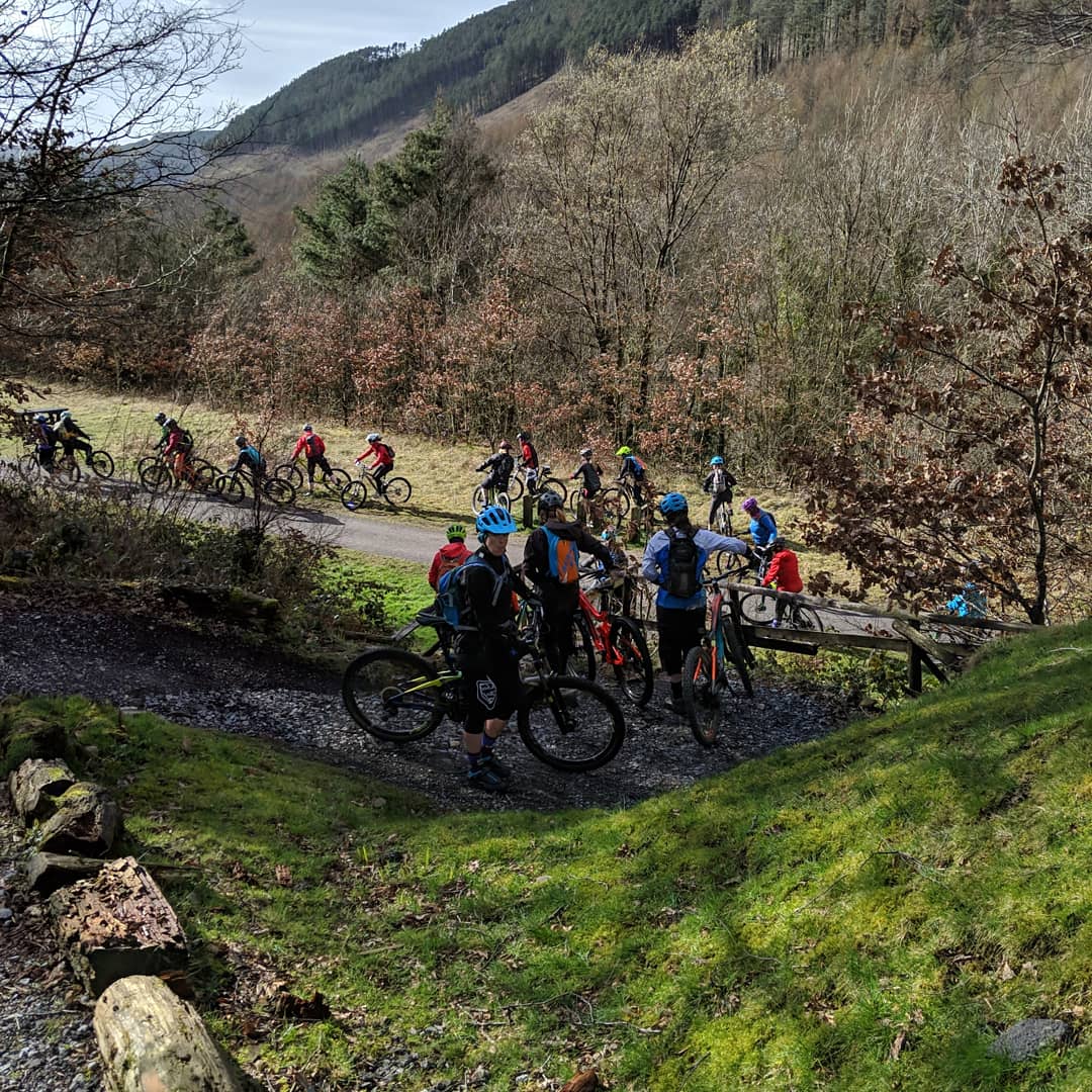 womenmtb's tweet photo. What an awesome turn out from these ladies to celebrate #InternationalWomensDay whilst raising money for womens aid. Raffle prizes donated by @RushCycles @AfanLodge @rideitrad @booicorestore @TredzBikes @Tracytendertouc and ourselves 😁
Thank you everyone 🙏 https://t.co/MhB7NhkRos