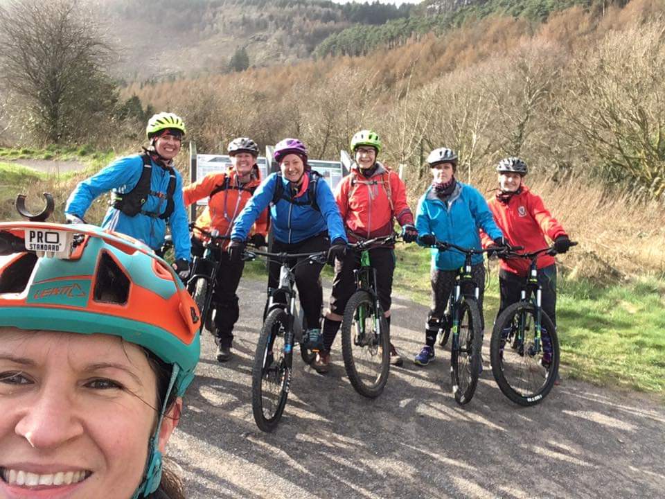 womenmtb's tweet photo. What an awesome turn out from these ladies to celebrate #InternationalWomensDay whilst raising money for womens aid. Raffle prizes donated by @RushCycles @AfanLodge @rideitrad @booicorestore @TredzBikes @Tracytendertouc and ourselves 😁
Thank you everyone 🙏 https://t.co/MhB7NhkRos