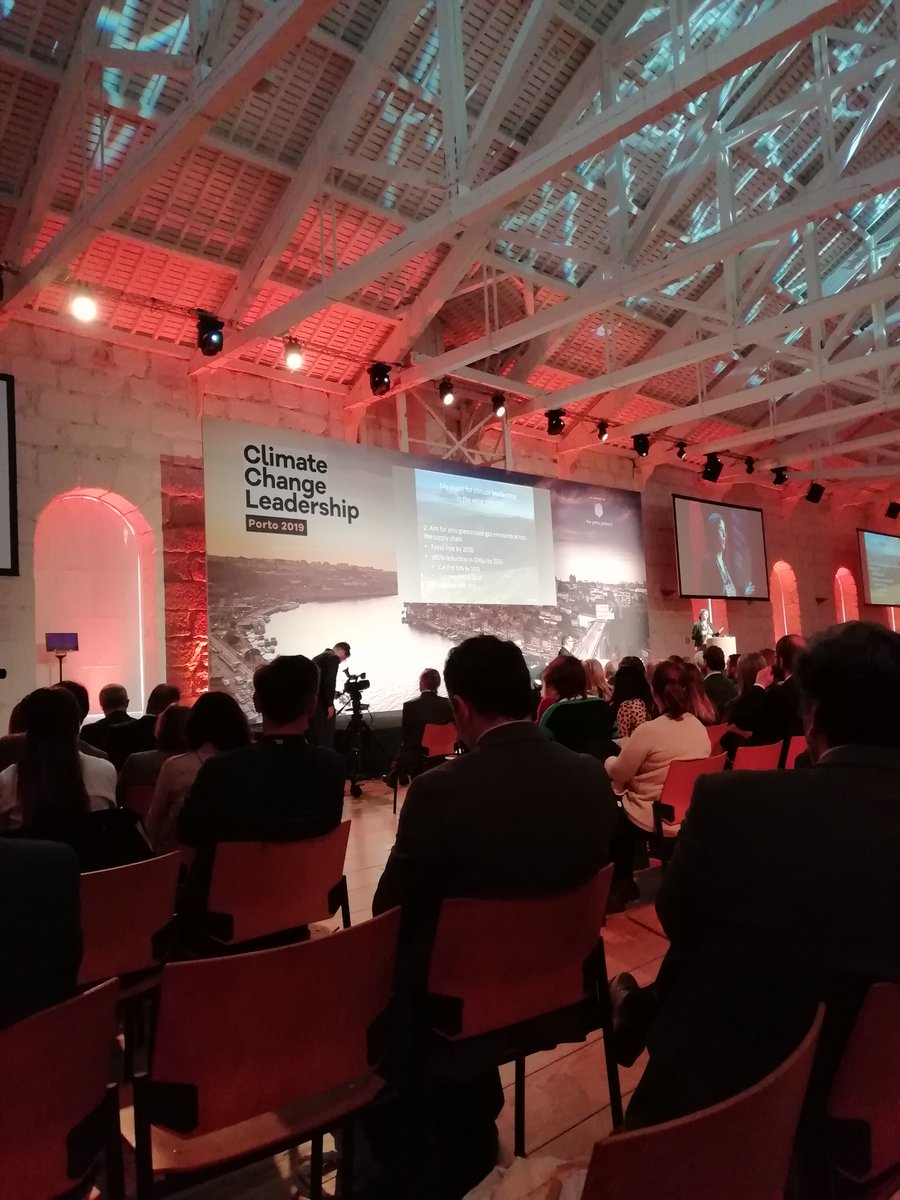ClimateKIC_PT's tweet photo. Last week we were at the @CCL_Porto2018 to know how the wine industry can mitigate and adapt to the impacts of a changing climate. All players in the wine's supply chain need to engage in climate action! @ProtocolPorto  #climatechange #wine @ClimateKIC https://t.co/SHhckz9iMB