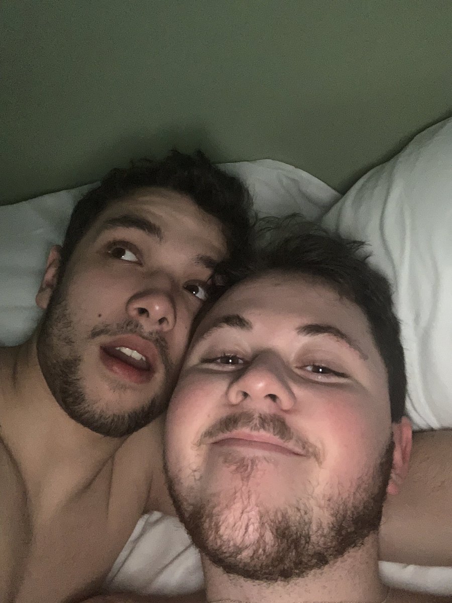 kilishhh's tweet photo. Premier périple parisien avec ce petit ange 💛🥰  #PosteTonMec https://t.co/Wmjkz3yrV9